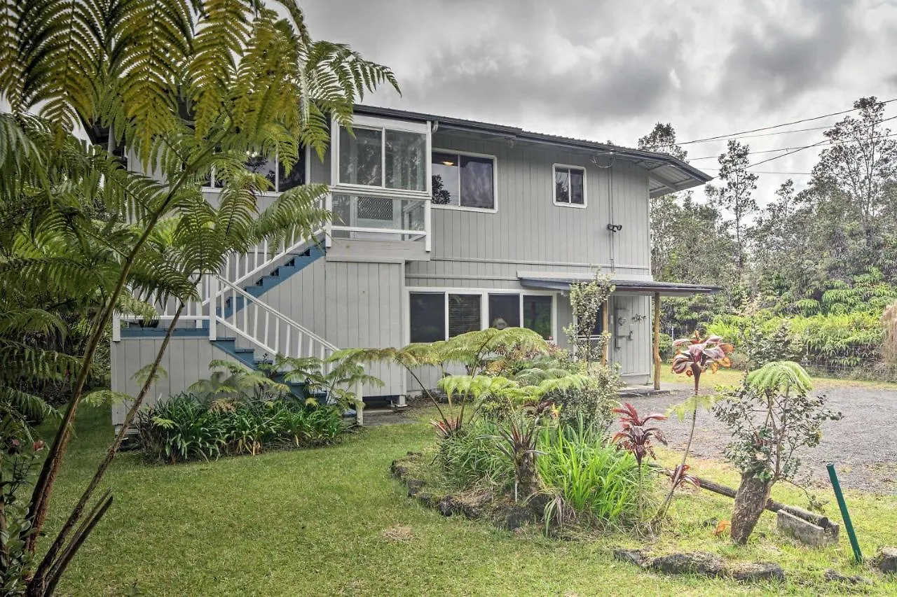 Tropical Volcano Bungalow Less Than 4 Mi To Natl Park! 0*,